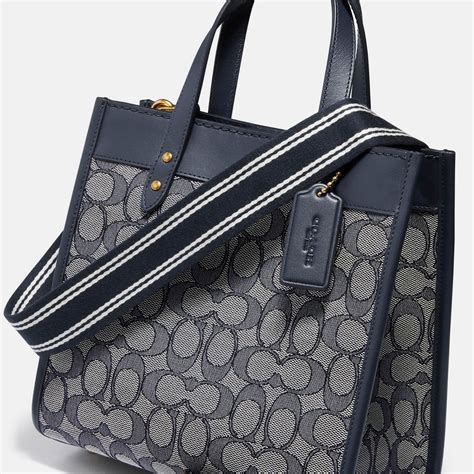 coach signature tote bag